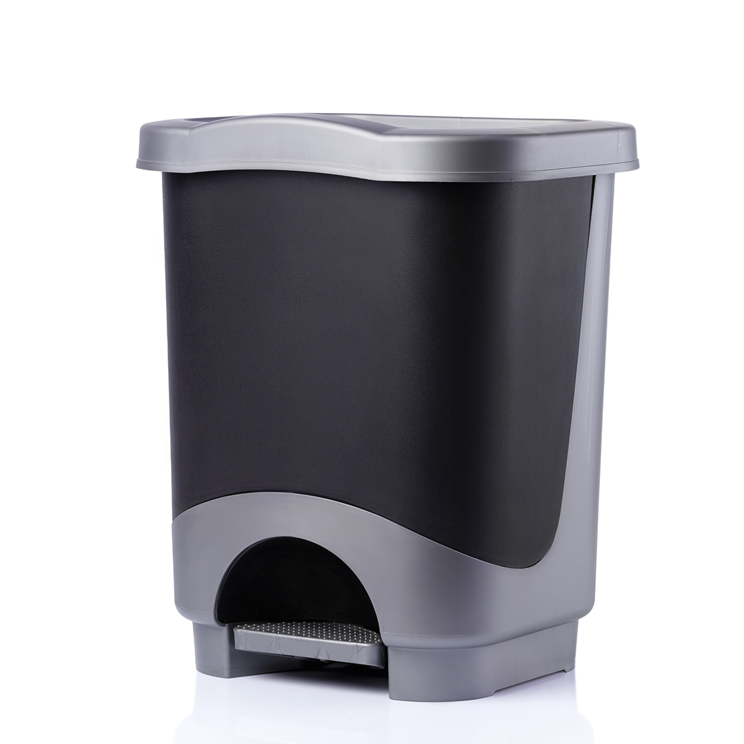 سلة مهملات دواسة 25 لتر